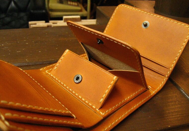 выкройка бумажника из кожи